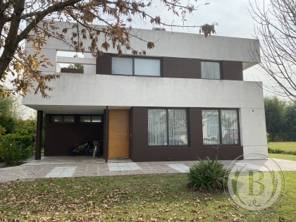 Alquiler Amoblado de Casa en Lagos del Norte en Lagos del Norte, Tigre — Foto 3
