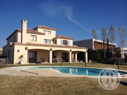 Alquiler Amoblado de Casa en San Marco en San Marco, Tigre — Foto 1
