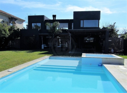 Alquiler Amoblado de Casa en Santa Catalina en Santa Catalina, Tigre — Foto 3