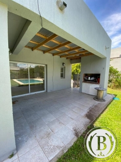 Alquiler Anual de Casa en Casas de Santa Maria en Casas de Santa Maria, Tigre — Foto 4