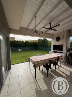 Alquiler Anual de Casa en Casas de Santa Maria en Casas de Santa Maria, Tigre — Foto 3