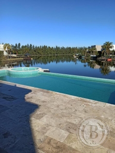 Alquiler Anual de Casa en Los Lagos en Los Lagos, Tigre — Foto 2