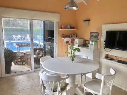Alquiler Anual de Casa en Los Laureles en Los Laureles, Pilar — Foto 4