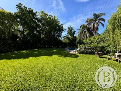 Alquiler Anual de Casa en Los Laureles en Los Laureles, Pilar — Foto 1