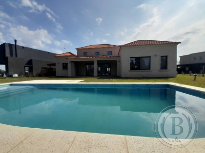 Alquiler Anual de Casa en San Benito en San Benito, Tigre — Foto 3