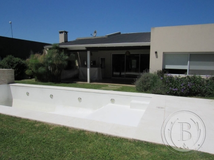 Alquiler Anual de Casa en San Francisco en San Francisco, Tigre — Foto 1