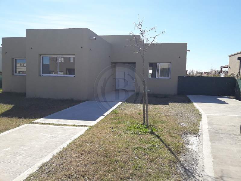 Alquiler Anual de Casa en San Gabriel en San Gabriel, Tigre — Foto 1