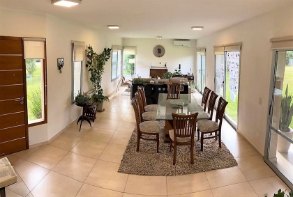 Alquiler Anual de Casa en Santa Catalina en Santa Catalina, Tigre — Foto 4