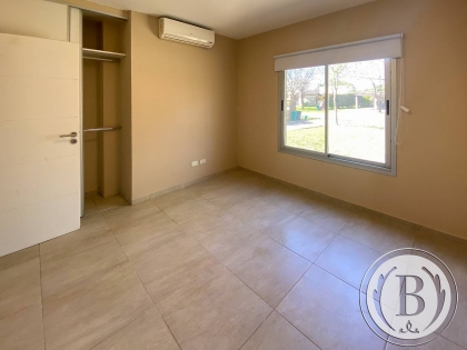 Alquiler Anual de Casa en Santa Catalina en Santa Catalina, Tigre — Foto 6