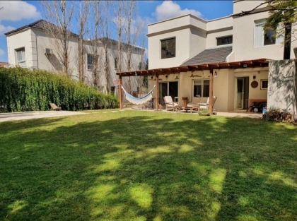 Alquiler Anual de Casa en Santa Clara en Santa Clara, Tigre — Foto 1