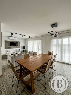 Alquiler Anual de Casa en Vila Marina en Vila Marina, Tigre — Foto 1