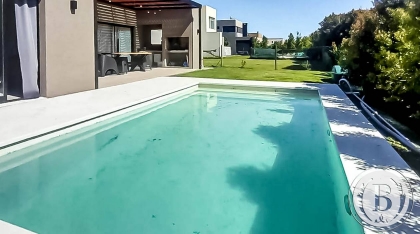 Alquiler Anual de Casa en Vila Marina en Vila Marina, Tigre — Foto 1