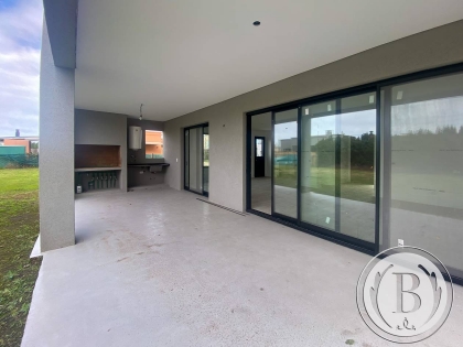 Alquiler Anual de Casa en Vila Marina en Vila Marina, Tigre — Foto 3