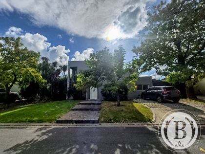 Alquiler Anual de Casa en Villa Olivos - Villa Olivos