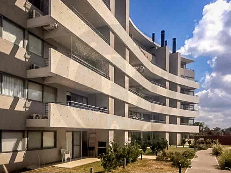 Alquiler Anual de Condominio en Civis en Civis, Pilar — Foto 2