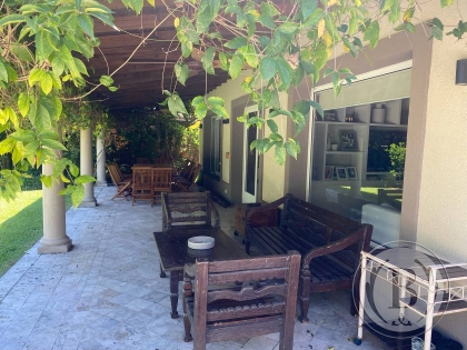 Alquiler Dic-Enero de Casa en Los Laureles en Los Laureles, Pilar — Foto 4