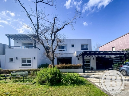 Alquiler Dic - Febrero de Casa en Santa Barbara en Santa Barbara, Tigre — Foto 1