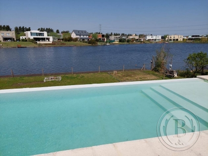 Alquiler Diciembre de Casa en San Benito en San Benito, Tigre — Foto 1