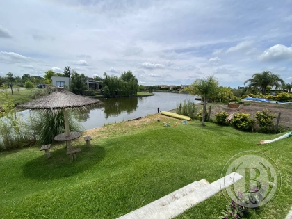 Alquiler Enero de Casa en San Benito en San Benito, Tigre — Foto 1