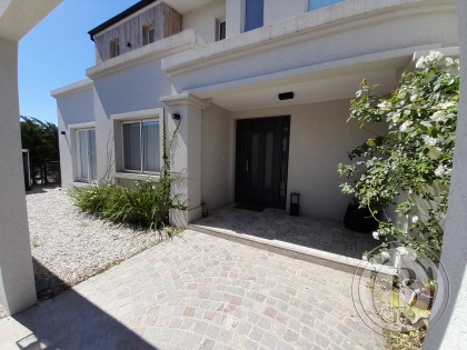 Alquiler Enero de Casa en San Rafael en San Rafael, Tigre — Foto 1