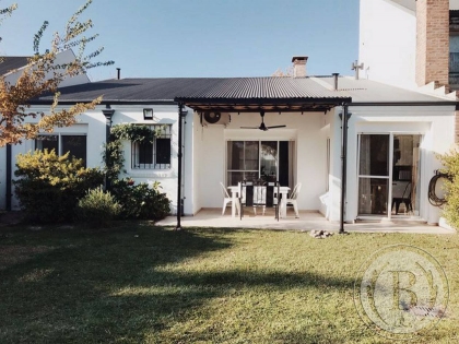 Alquiler Febrero de Casa en La Escondida en La Escondida, Tigre — Foto 1