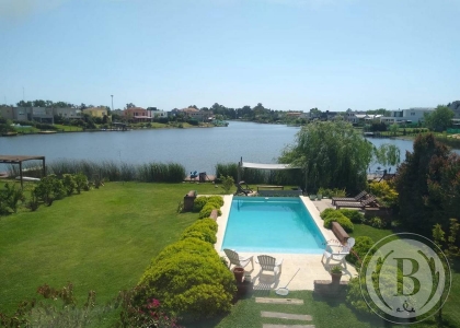 Alquiler Febrero de Casa en San Benito en San Benito, Tigre — Foto 1