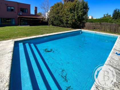 Alquiler Febrero de Casa en San Isidro Labrador en San Isidro Labrador