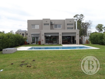 Alquiler Temporario de Casa en Pilar del Este en Pilar del Este, Pilar — Foto 1