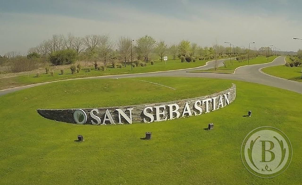 san-sebastian-escobar-escobar-181808