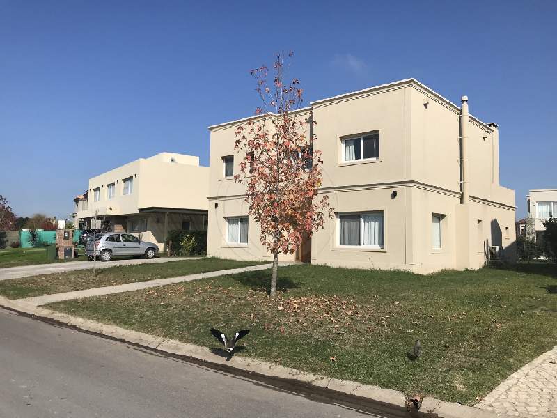 Venta de Casa en Ayres Plaza en Ayres Plaza, Pilar — Foto 1