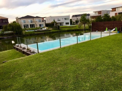 Venta de Casa en Cabos del Lago en Cabos del Lago, Tigre — Foto 2