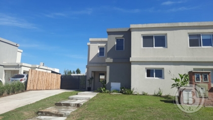 Venta de Casa en Casas de San Patricio en Casas de San Patricio, Tigre — Foto 1