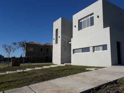Venta de Casa en Castaños en Castaños, Tigre — Foto 1