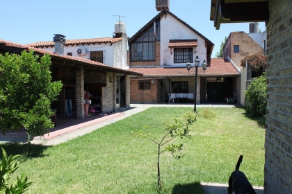 Venta de Casa en Castelar en Castelar, Zona Oeste — Foto 1