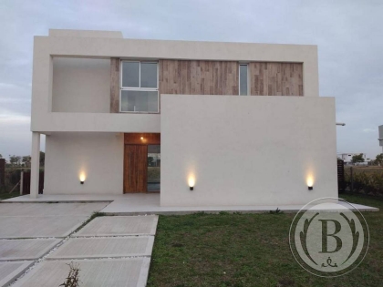 Venta de Casa en El Cantón - El Cantón