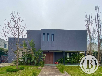 Venta de Casa en El Cantón - El Cantón