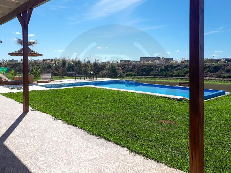 Venta de Casa en El Cantón - El Cantón