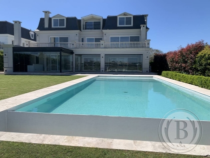 Venta de Casa en El Golf en El Golf, Tigre — Foto 1