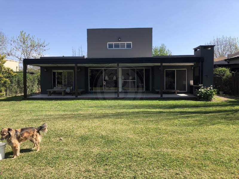 Venta de Casa en El Lucero en El Lucero, Pilar — Foto 1
