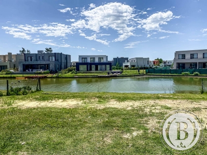 Venta de Casa en Laguna Grande en Laguna Grande, Tigre — Foto 1