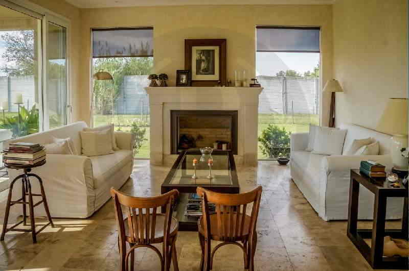 Venta de Casa en Las Liebres en Las Liebres, Pilar — Foto 2