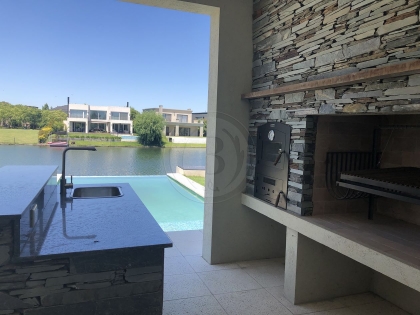 Venta de Casa en Los Lagos en Los Lagos, Tigre — Foto 2