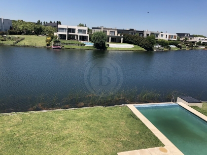 Venta de Casa en Los Lagos en Los Lagos, Tigre — Foto 3