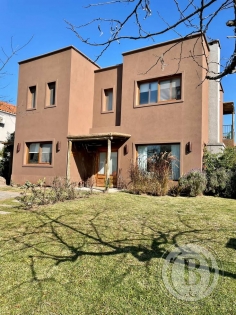 Venta de Casa en Los Sauces en Los Sauces, Tigre — Foto 2