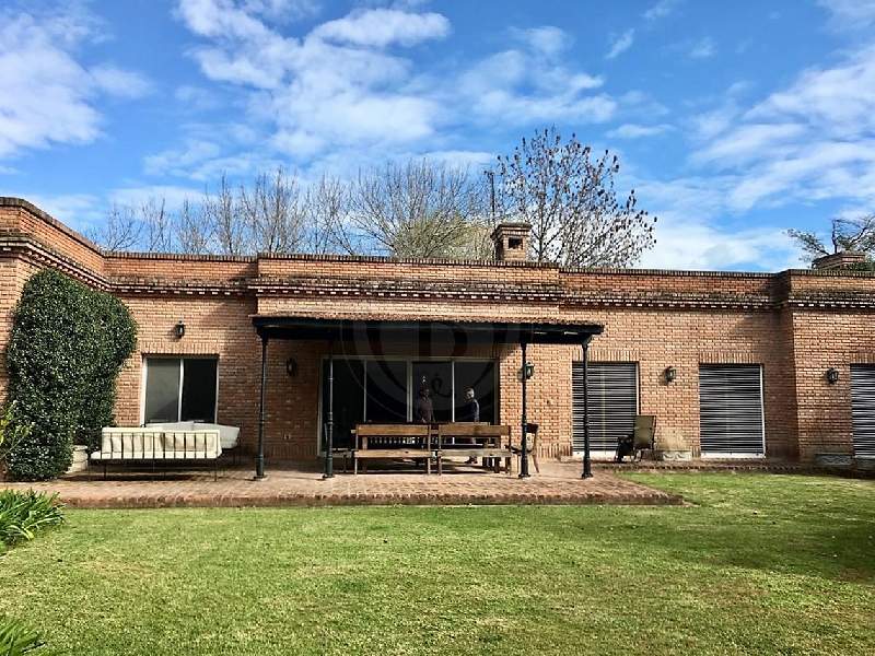 Venta de Casa en Martindale en Martindale, Pilar — Foto 1