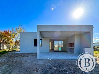 Venta de Casa en Pilar del Este - Pilar del Este