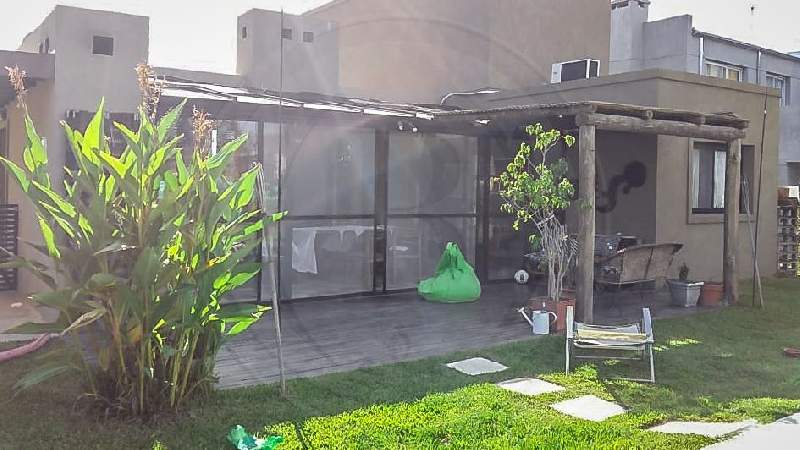 Venta de Casa en Pilar del Este en Pilar del Este, Pilar — Foto 1