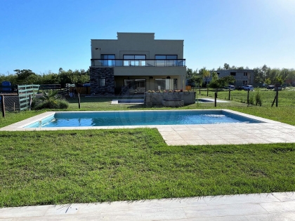 Venta de Casa en Puertos del Lago en Puertos del Lago, Escobar — Foto 3