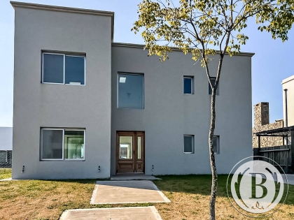 Venta de Casa en Puertos del Lago en Puertos del Lago, Escobar — Foto 1