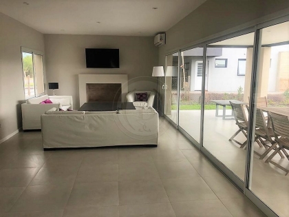Venta de Casa en San Benito en San Benito, Tigre — Foto 6
